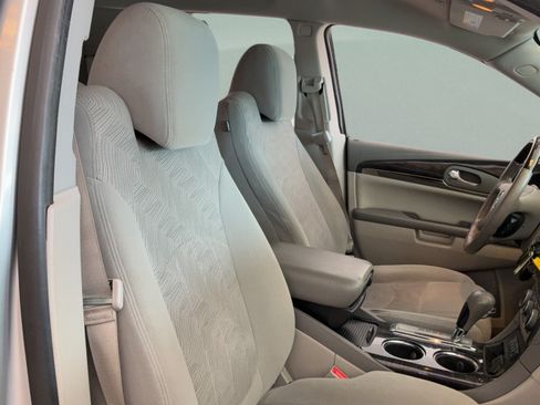Used 2016 Buick Enclave Convenience FWD image 34