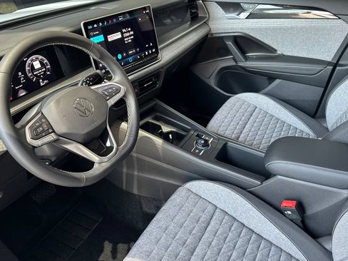 New 2026 Volkswagen Tiguan S FWD image 8