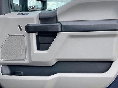 Used 2020 Ford F250 XL w/ STX Appearance Package image 28