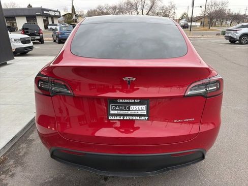 Used 2021 Tesla Model Y Long Range image 7
