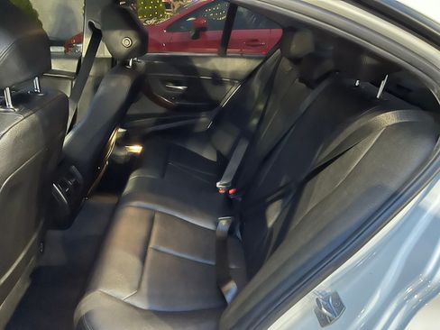 Used 2017 BMW 320i Sedan image 21