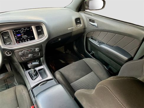 Used 2022 Dodge Charger R/T w/ Blacktop Package image 21