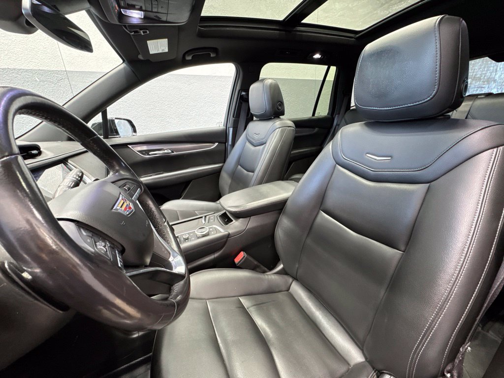 Used 2021 Cadillac XT6 Luxury w/ LPO, Floor Liner Package AWD/4WD image 10