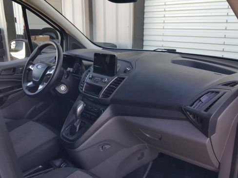 Used 2020 Ford Transit Connect XL image 13