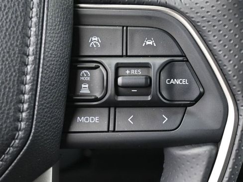 Certified 2025 Toyota 4Runner TRD Off-Road Premium image 21