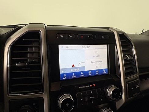 Used 2019 Ford F150 Lariat w/ Equipment Group 502A Luxury AWD/4WD image 21