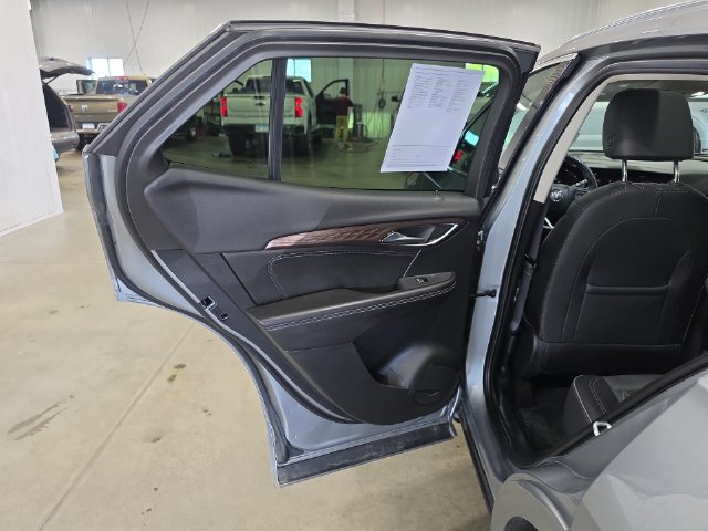 Used 2023 Buick Envision Avenir AWD/4WD image 25