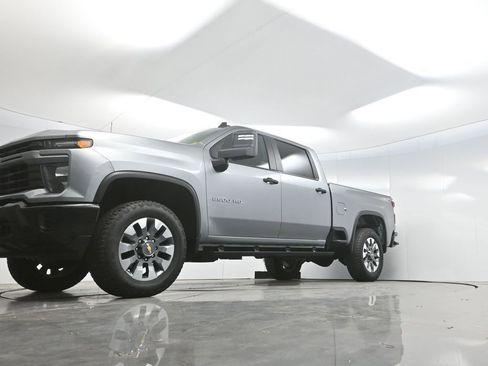 Used 2025 Chevrolet Silverado 2500 Custom w/ Custom Convenience Package AWD/4WD image 62