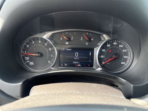Used 2024 GMC Terrain SLE w/ Driver Convenience Package FWD image 11