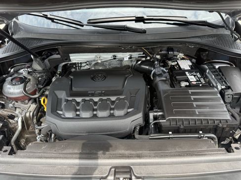 Used 2024 Volkswagen Tiguan SE AWD/4WD image 34