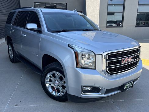 Used 2019 GMC Yukon SLT AWD/4WD image 6