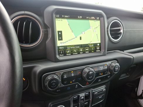 Used 2023 Jeep Wrangler Sahara w/ Cold Weather Group image 23