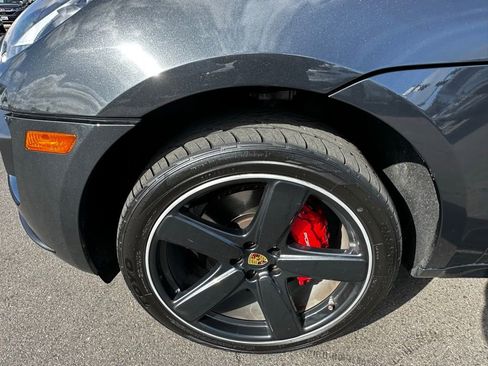 Used 2018 Porsche Macan Turbo AWD/4WD image 8