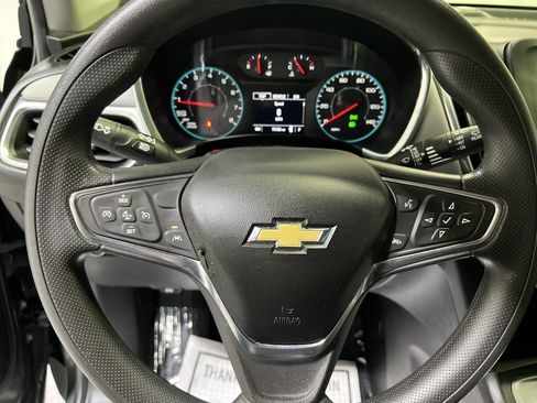 Certified 2021 Chevrolet Equinox LS w/ LS Convenience Package FWD image 22