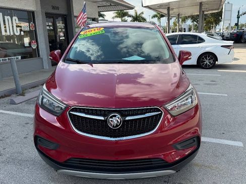 Used 2019 Buick Encore Preferred w/ Safety Package FWD image 2
