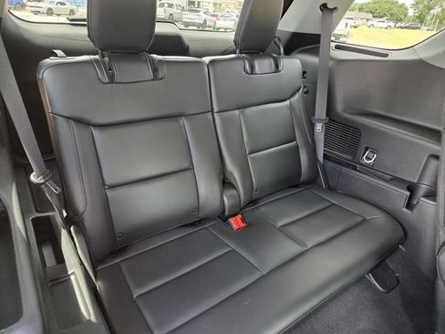 Used 2024 Ford Explorer XLT w/ Equipment Group 202A RWD image 36