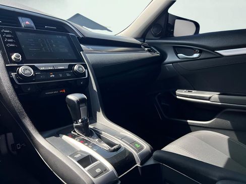 Used 2019 Honda Civic EX image 49