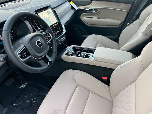 New 2026 Volvo XC90 B6 Plus AWD/4WD image 7