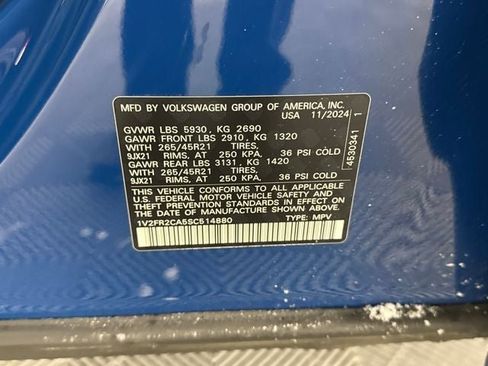 Used 2025 Volkswagen Atlas SEL Premium R-Line image 25