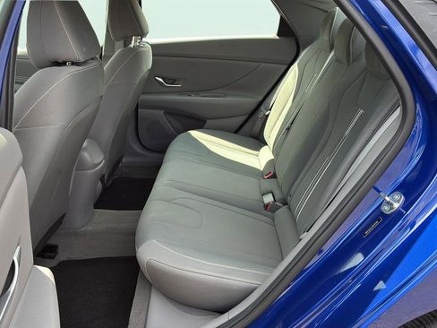 Used 2023 Hyundai Elantra SEL w/ Convenience Package FWD image 14