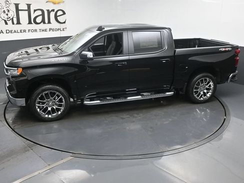 New 2026 Chevrolet Silverado 1500 LT w/ Leather Package AWD/4WD image 36