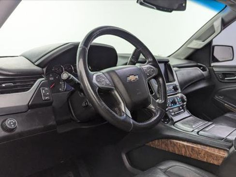 Used 2017 Chevrolet Suburban Premier image 27