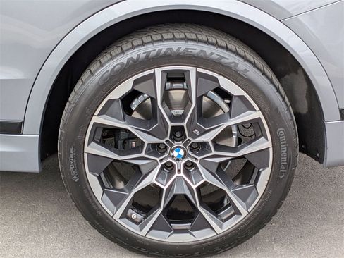 Used 2023 BMW X7 xDrive40i w/ M Sport Package image 34