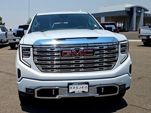 New 2026 GMC Sierra 1500 Denali w/ Denali Reserve Package AWD/4WD image 3