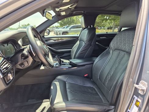 Used 2018 BMW M550i xDrive AWD/4WD image 21