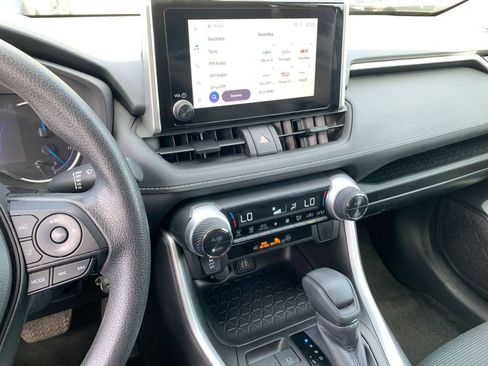 Used 2025 Toyota RAV4 LE image 17