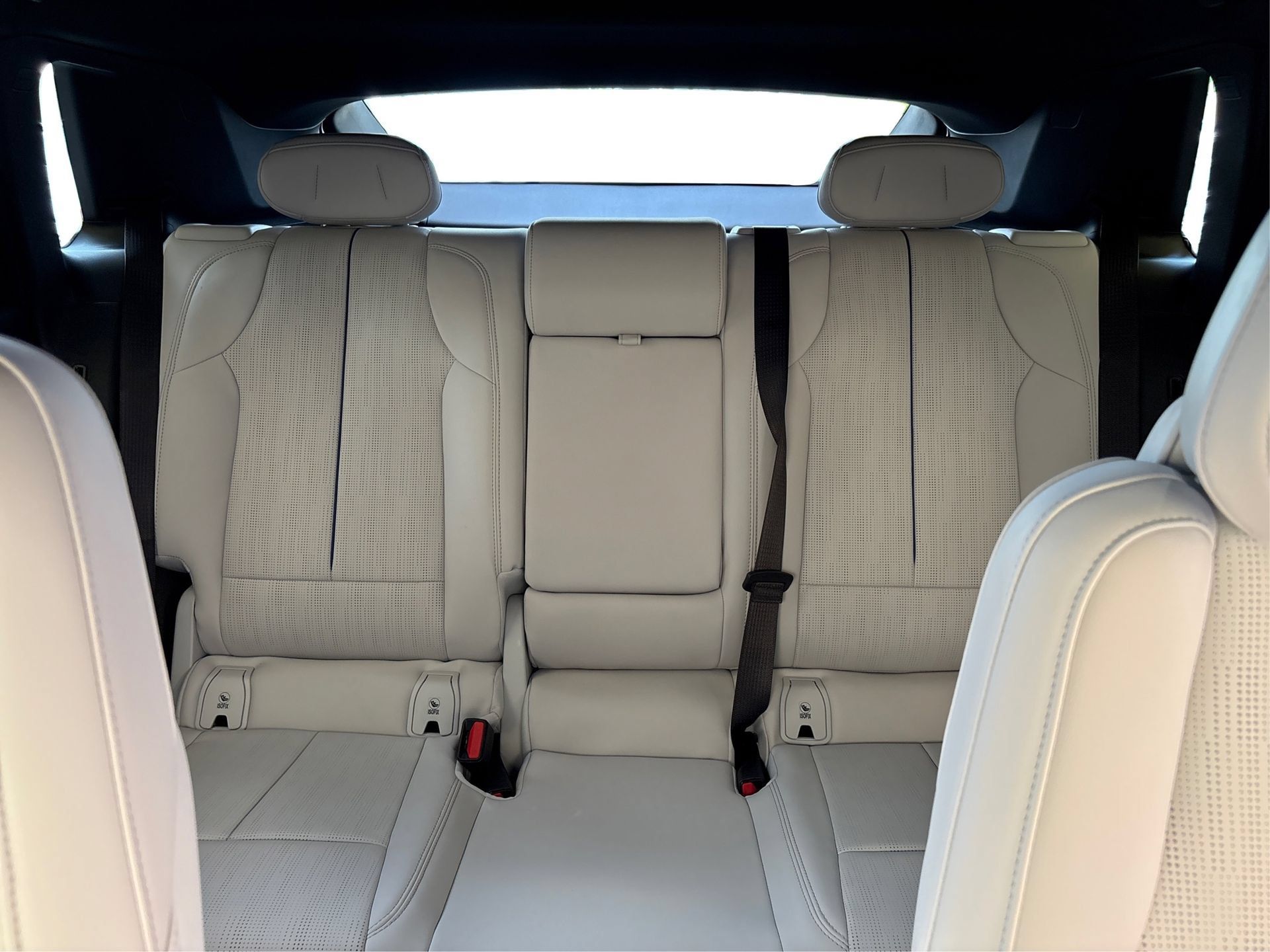 New 2026 Cadillac Lyriq Luxury RWD image 17