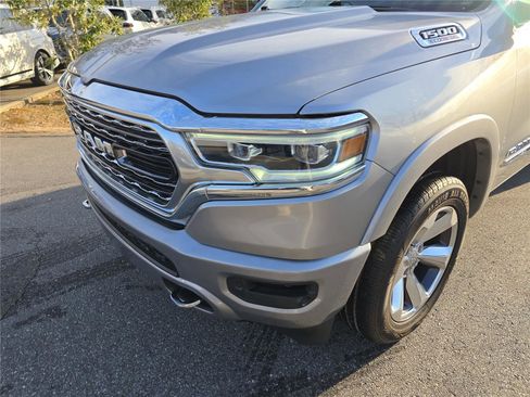 Used 2022 RAM 1500 Limited w/ Body Color Bumper Group image 9