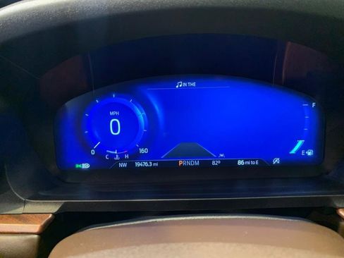 Used 2021 Ford Explorer King Ranch w/ Premium Technology Package image 12