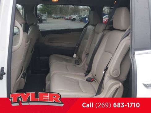 Used 2018 Honda Odyssey Touring image 45