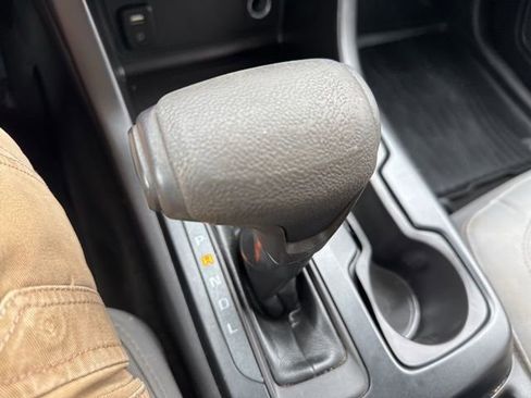 Used 2018 Chevrolet Colorado W/T w/ WT Convenience Package image 40