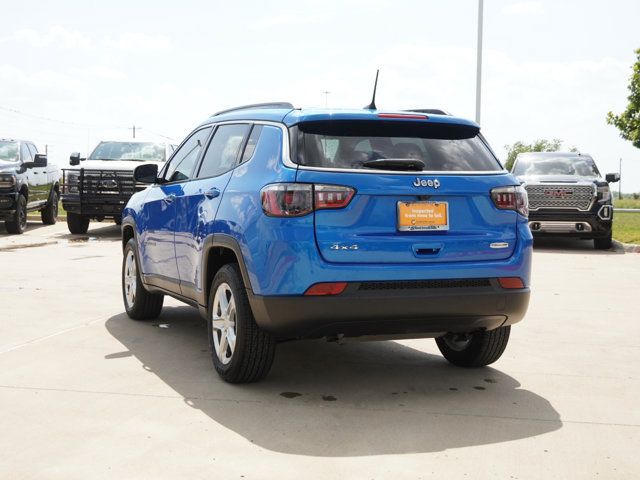 Used 2023 Jeep Compass Latitude AWD/4WD image 7