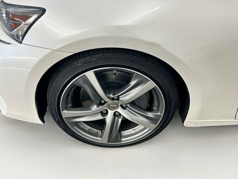Used 2017 Lexus IS 300 AWD image 11