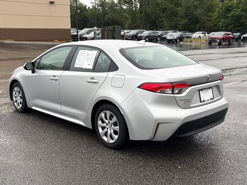 Used 2024 Toyota Corolla LE FWD image 3
