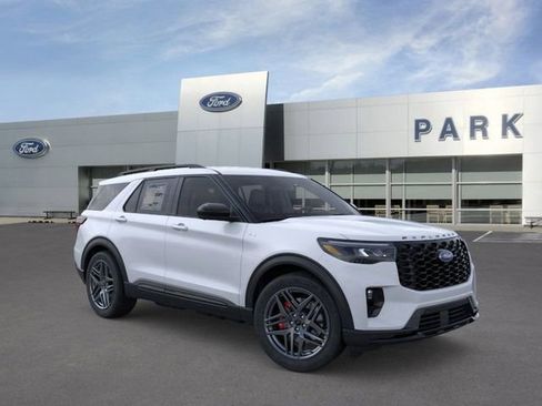 New 2026 Ford Explorer ST-Line w/ ST-Line Street Pack image 7