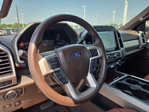 Used 2022 Ford F250 King Ranch w/ King Ranch Ultimate Package AWD/4WD image 16