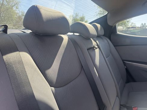 Used 2011 Hyundai Elantra GLS w/ Preferred Equipment Pkg 3 FWD image 23