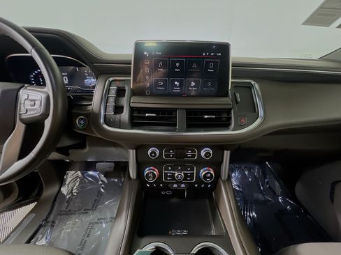 Used 2023 GMC Yukon SLT w/ Max Trailering Package AWD/4WD image 24