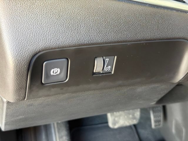 Used 2023 Buick Enclave Essence w/ Experience Buick Package FWD image 23