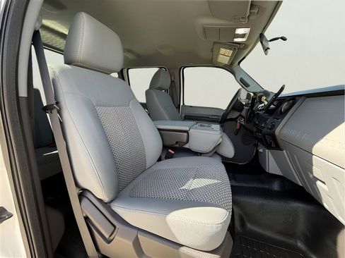 Used 2011 Ford F450 XL image 5