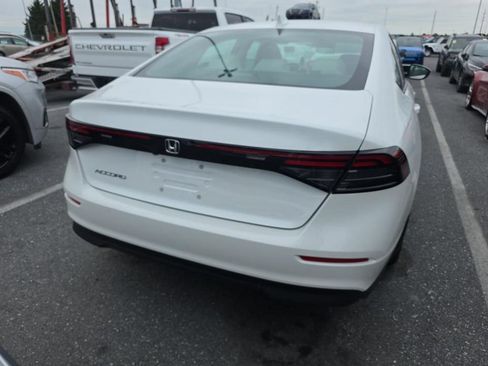 Used 2023 Honda Accord LX image 3