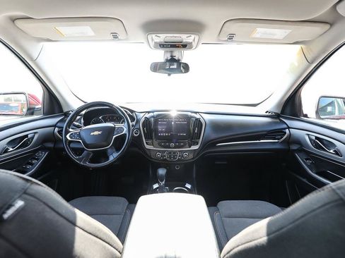 Used 2021 Chevrolet Traverse LT FWD image 26
