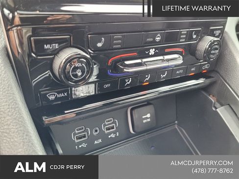 New 2025 Jeep Grand Cherokee L Altitude AWD/4WD image 23