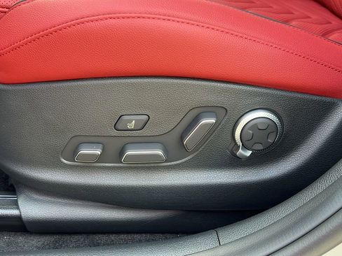 Used 2025 Genesis G80 3.5T Sport image 22