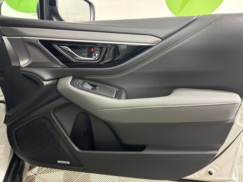 Certified 2025 Subaru Outback Onyx Edition image 32