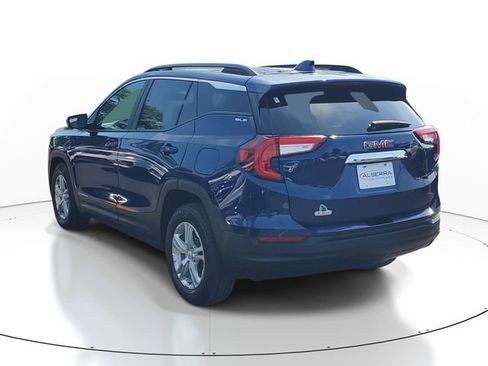 Certified 2022 GMC Terrain SLE w/ Driver Convenience Package FWD image 3